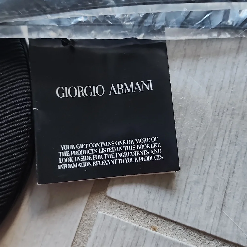 Giorgio Armani Wristlet Black Makeup Case Bag with Wrist Strap NWT - Picture 3 of 6